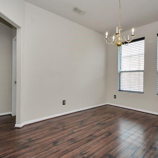 Building Photo - 2723 Oak Ridge Park Dr