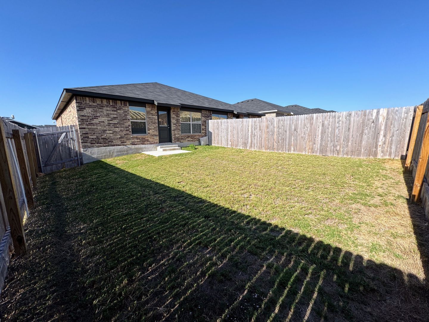 Building Photo - 1206 Lehmann Dr