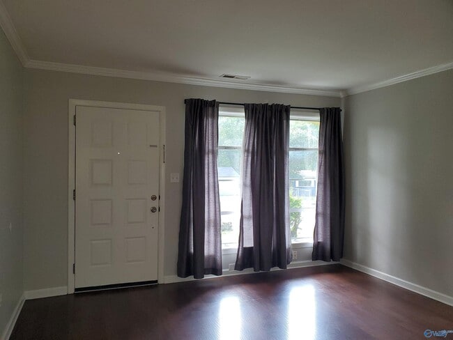 Building Photo - 2248 Norwood Dr NW