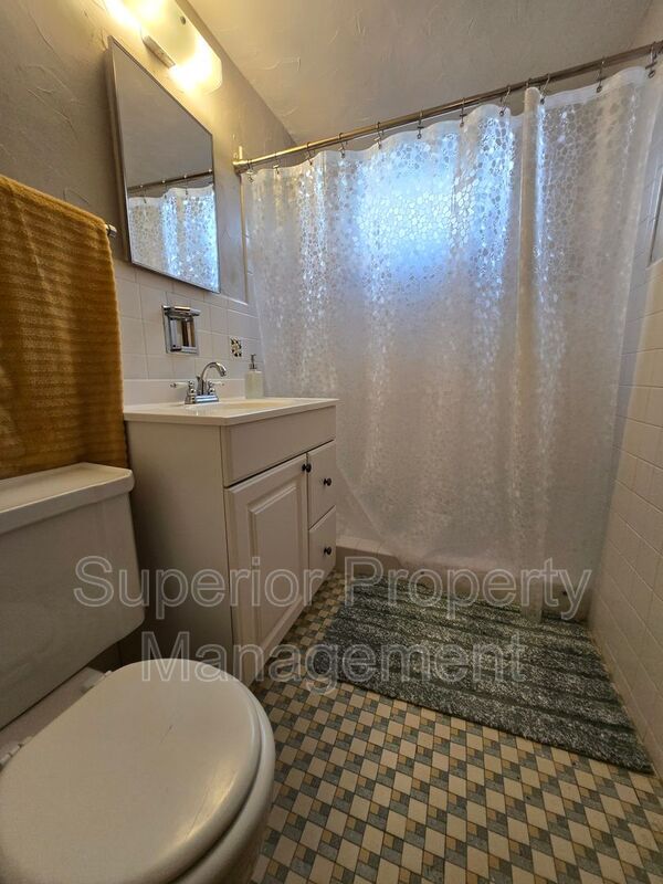 Building Photo - 2781 Deming Blvd