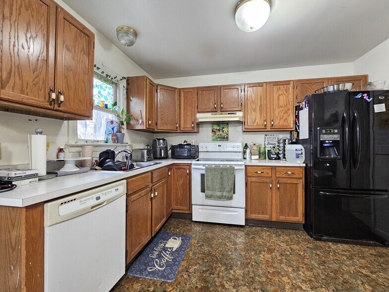 Building Photo - 70 Ironstone Dr