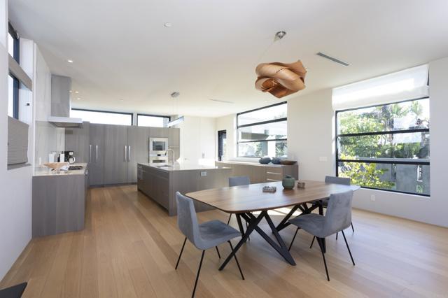 Building Photo - 2722 Camino Del Mar