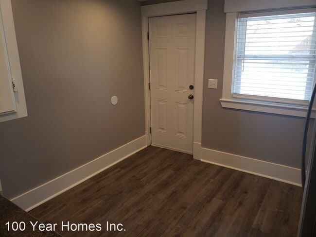 Building Photo - 4 br, 2 bath House - 5233 S. 49th Street