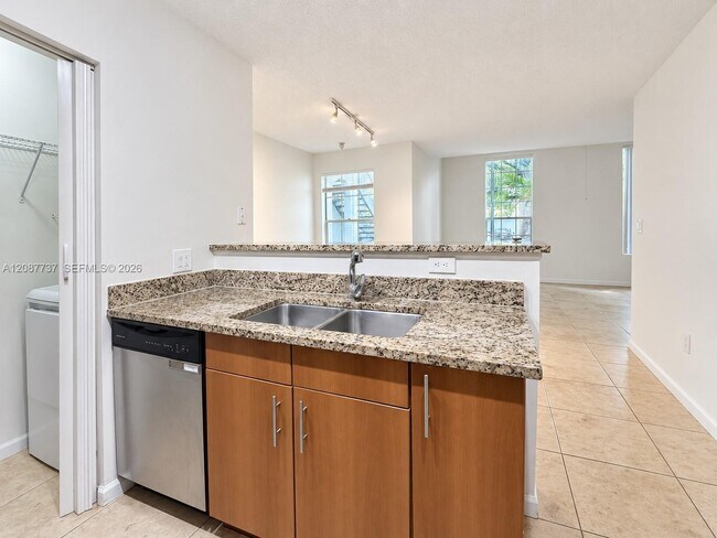 Building Photo - 1275 Crystal Way