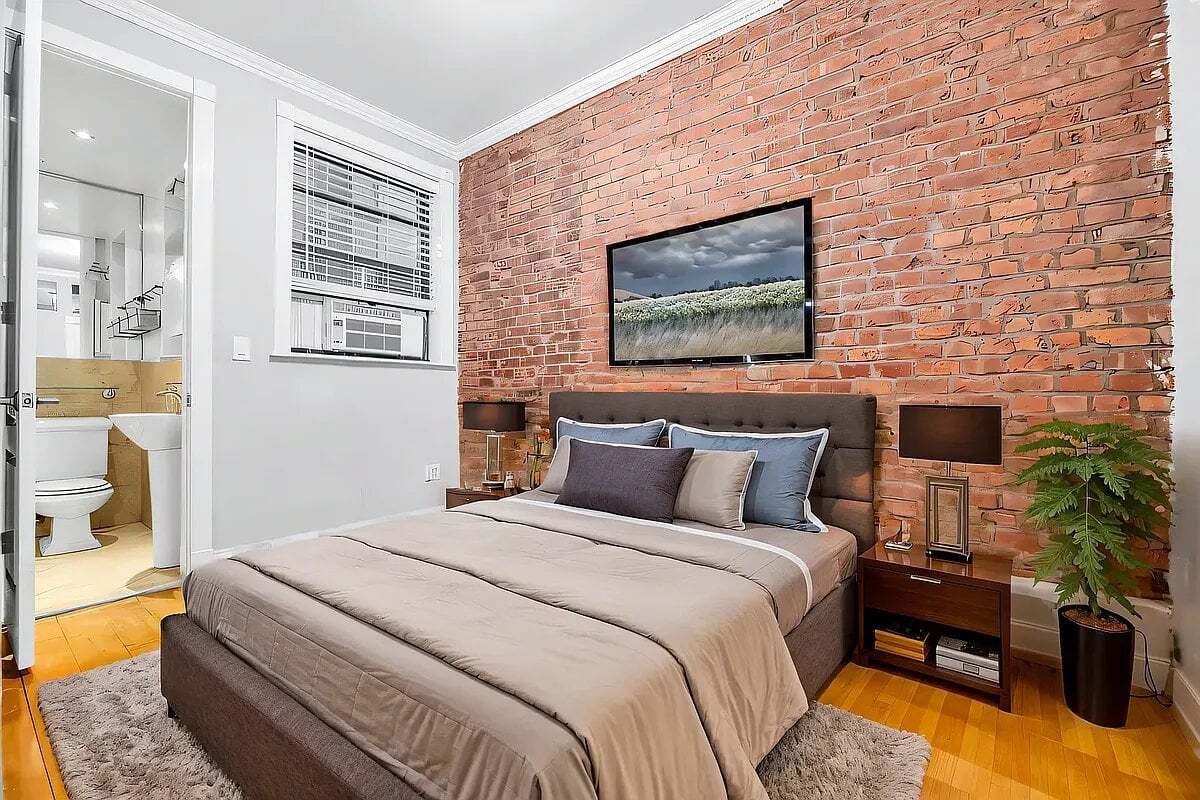 Building Photo - 330 East SIXTH Street