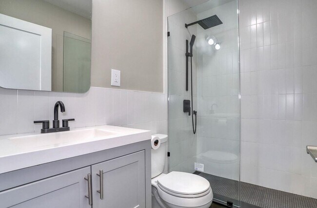 Building Photo - 97 Reservoir Ave