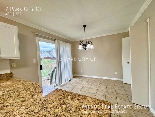 Building Photo - 7 Park City Ct