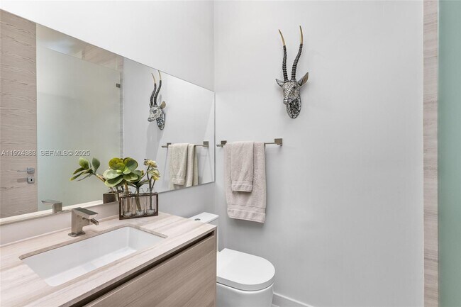 Building Photo - 773 NE 77th Terrace