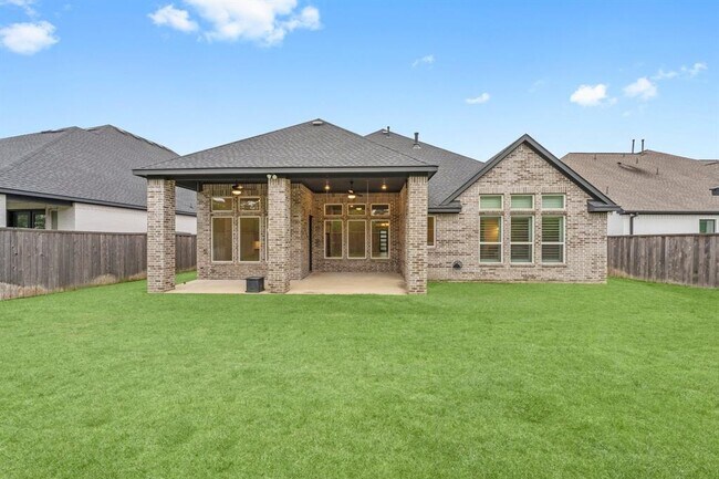 Building Photo - 40 Venetia Grove Dr