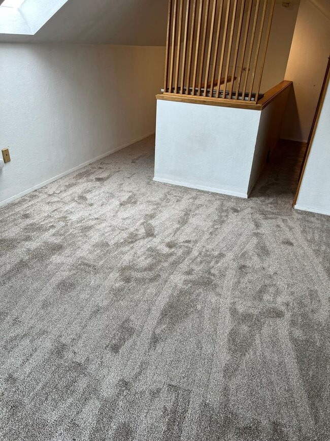 Building Photo - Greenlake / Greenwood Craftsman Home