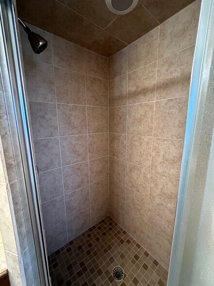 Building Photo - 17600 Durbin Park Rd