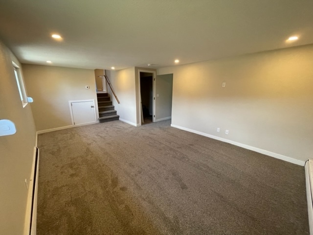 lower living - 33 Minden Cir