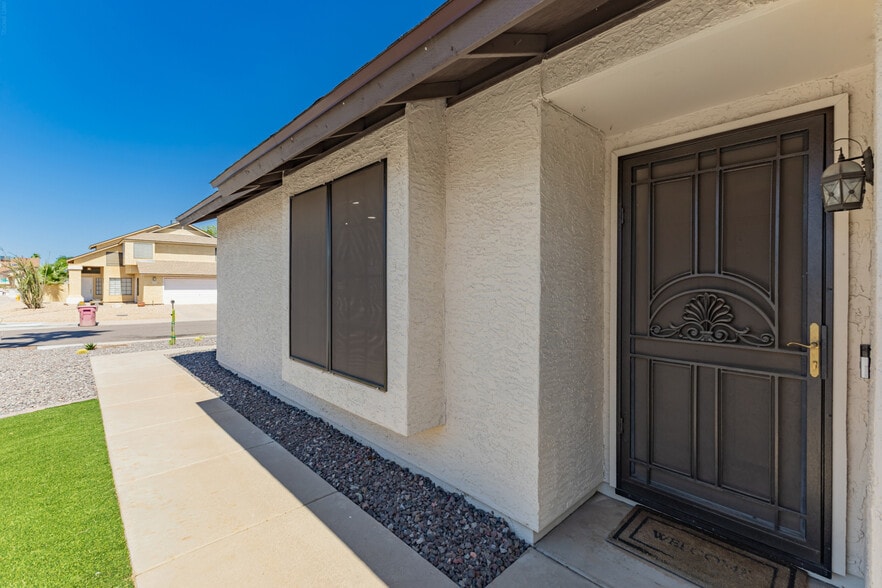 Building Photo - 8735 E Moreland St