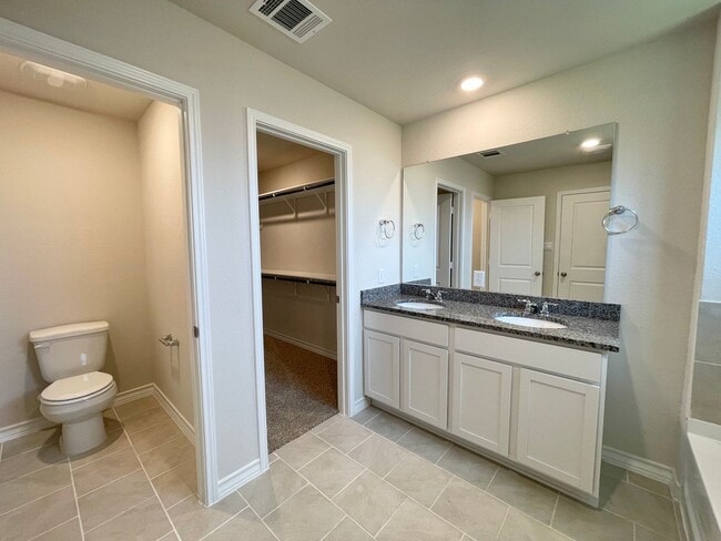 Building Photo - FOR RENT | 4 Bed • 2 Bath in Langdon