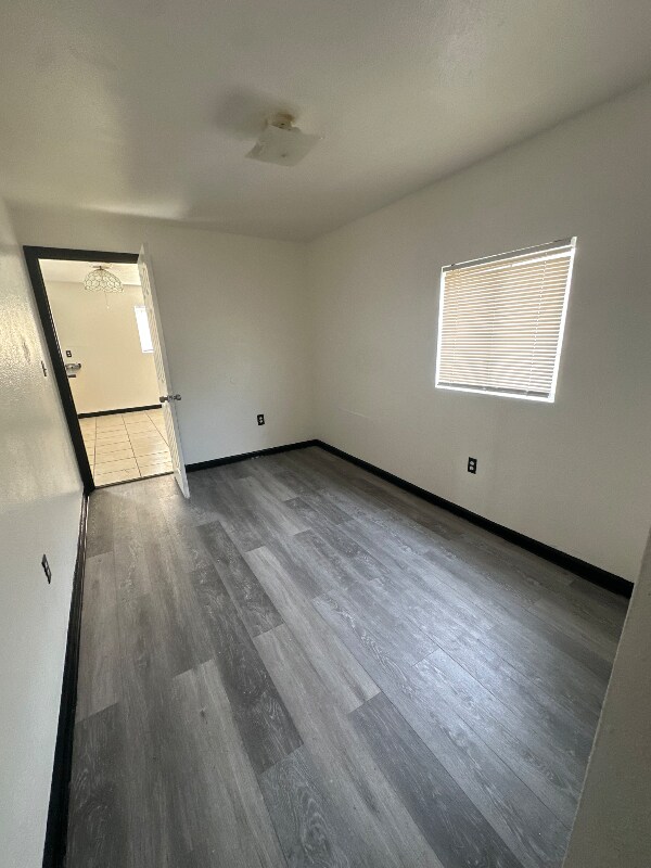 Building Photo - 916 Sonoma Ave