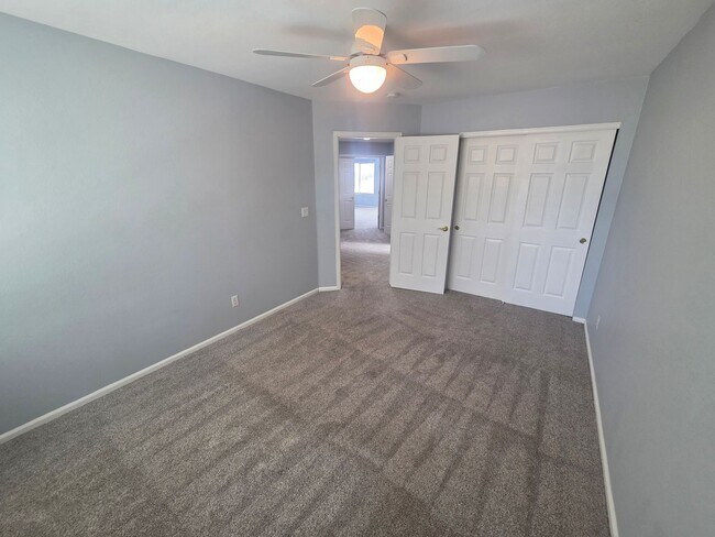 Building Photo - Beautiful Highlands Ranch Home with Finished Basement & 3-Car Garage!