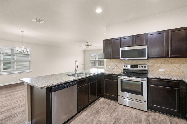 Building Photo - 210 Garcitas Creek Ln