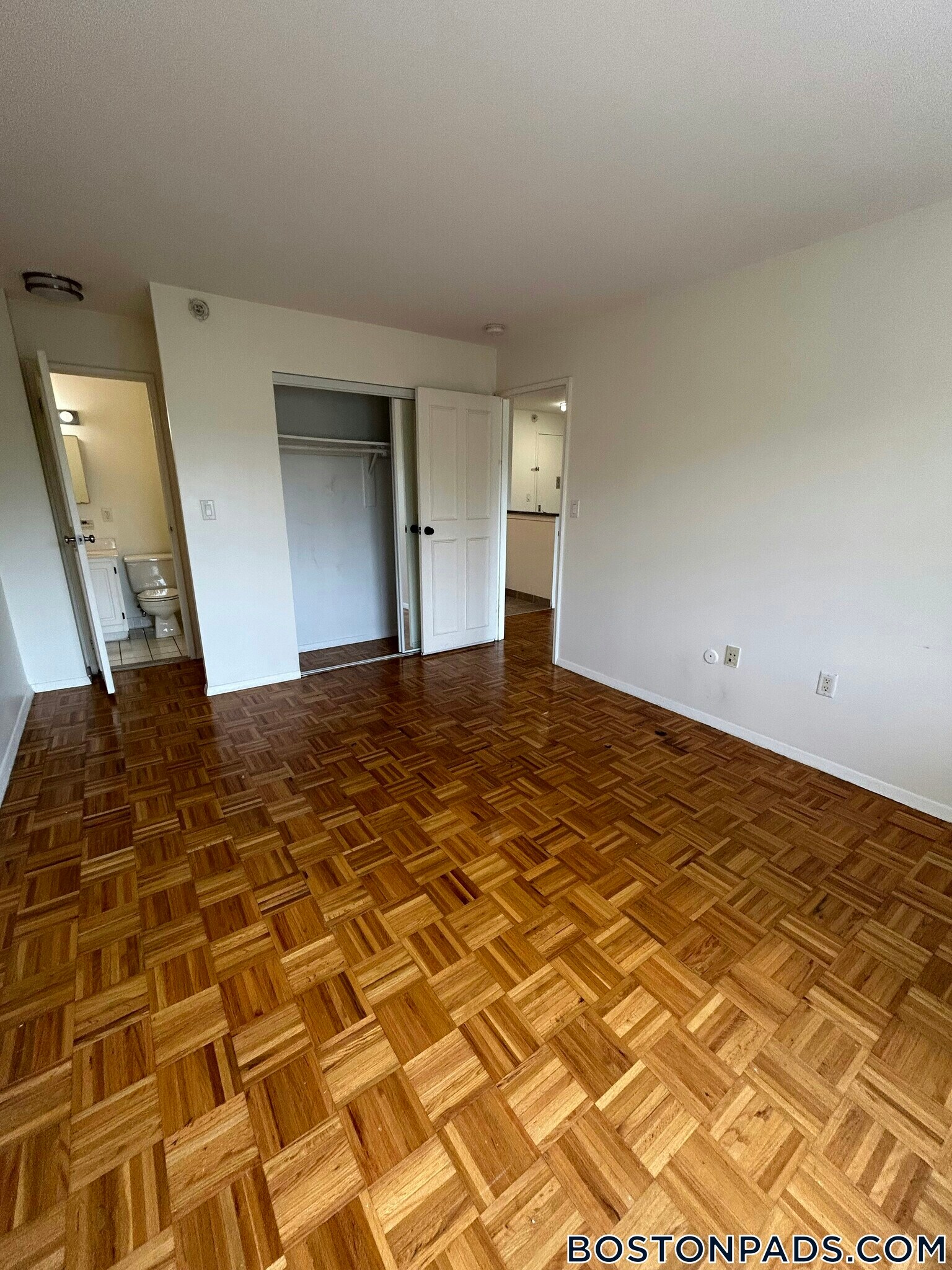 Building Photo - 185 Freeman St