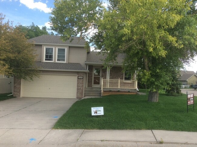 Primary Photo - PET FRIENDLY, 4 BEDROOM, 2.5 BATH WITH ATT...