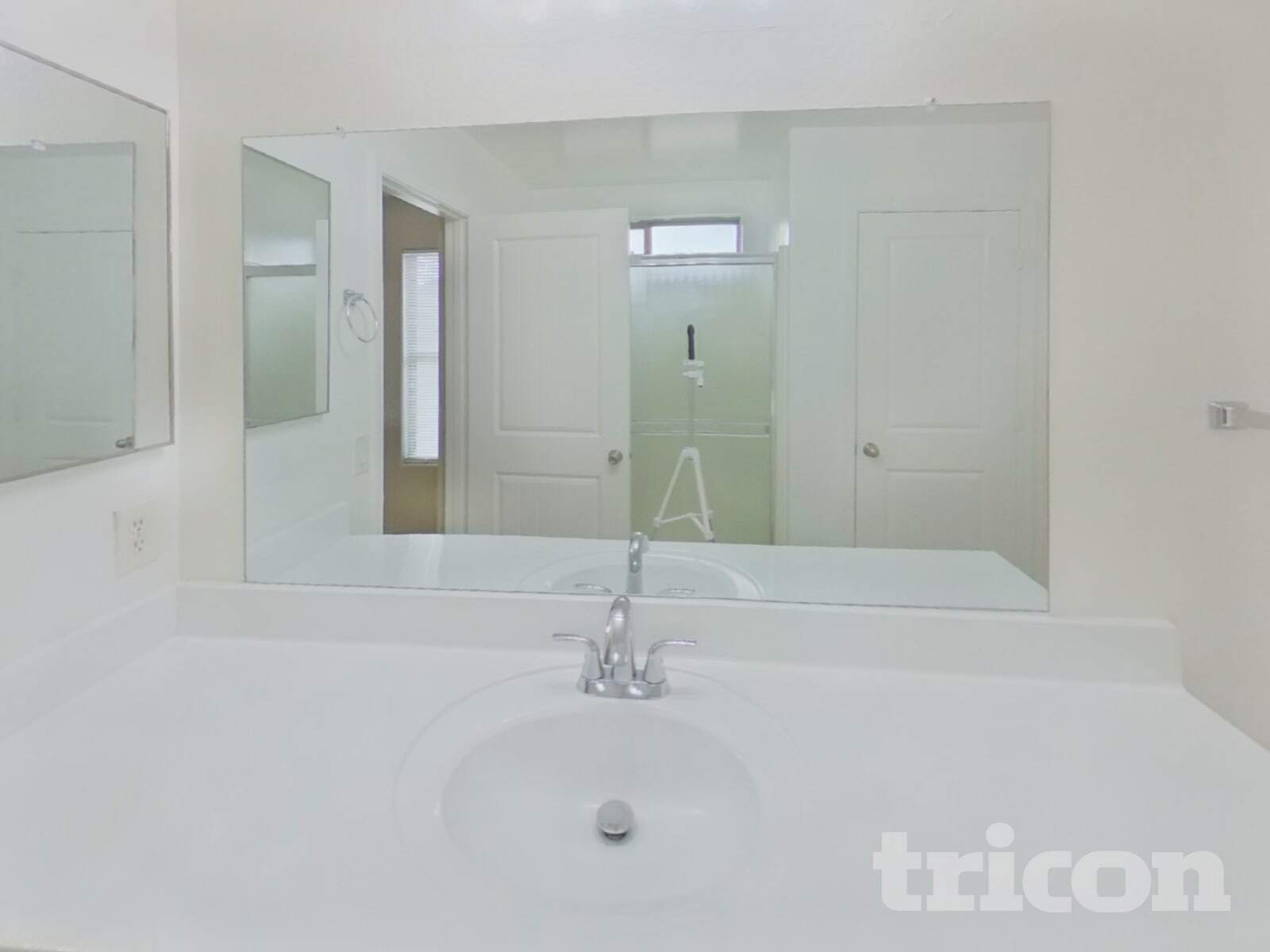 Building Photo - 40399 W Thornberry Ln