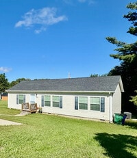 Building Photo - 1195 Mahone St