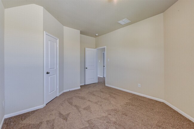 Building Photo - 3719 Don Giovanni Pl