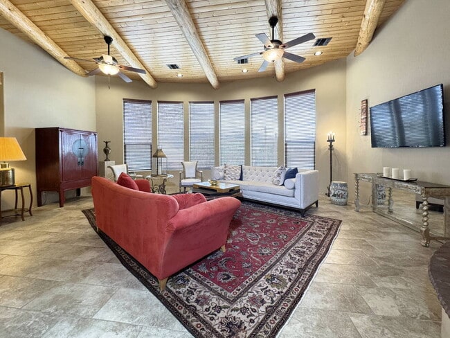 Building Photo - Corrales Stunner!