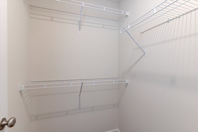 Building Photo - 2807 Cruze Dr
