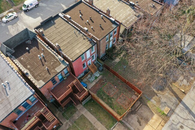 Building Photo - 2 Story Home in Botanical Heights (Optiona...