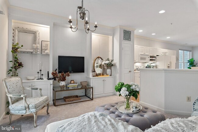 Building Photo - 2002 Peggy Stewart Way