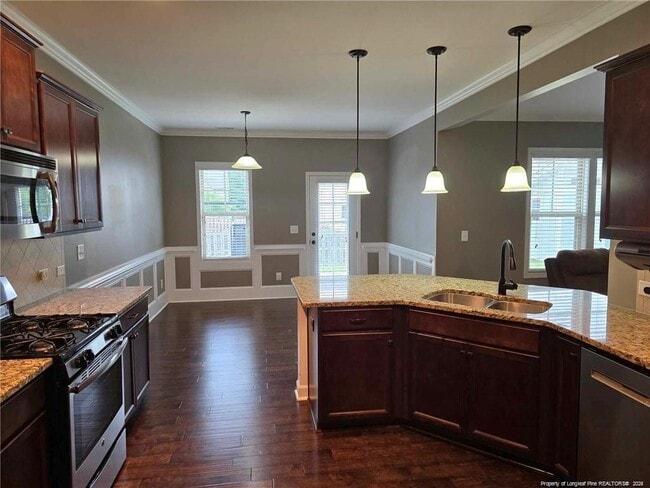 Building Photo - 323 Nottingley Dr