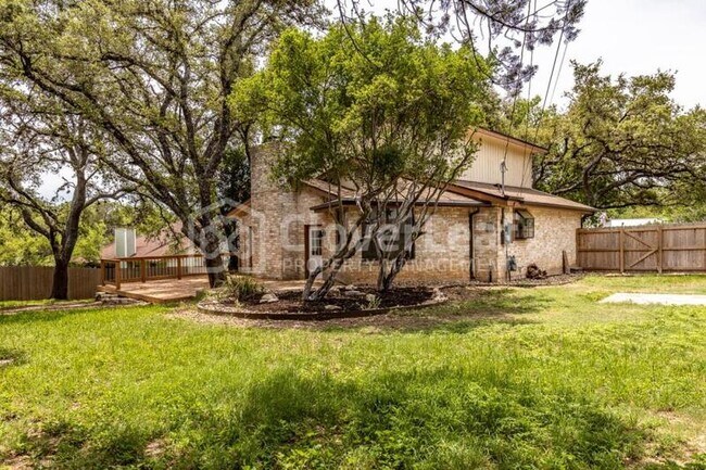 Building Photo - 2907 Burnt Oak St