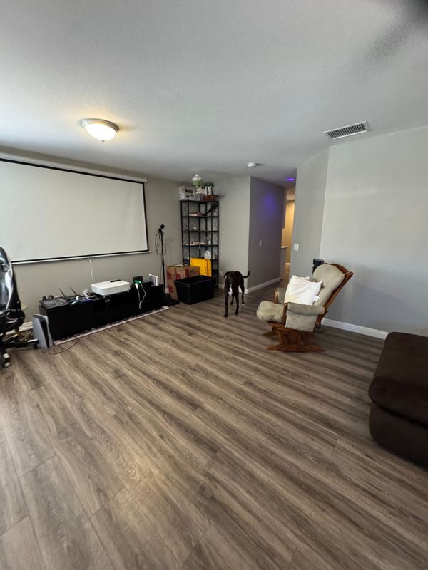 Building Photo - 38068 Floral Cir