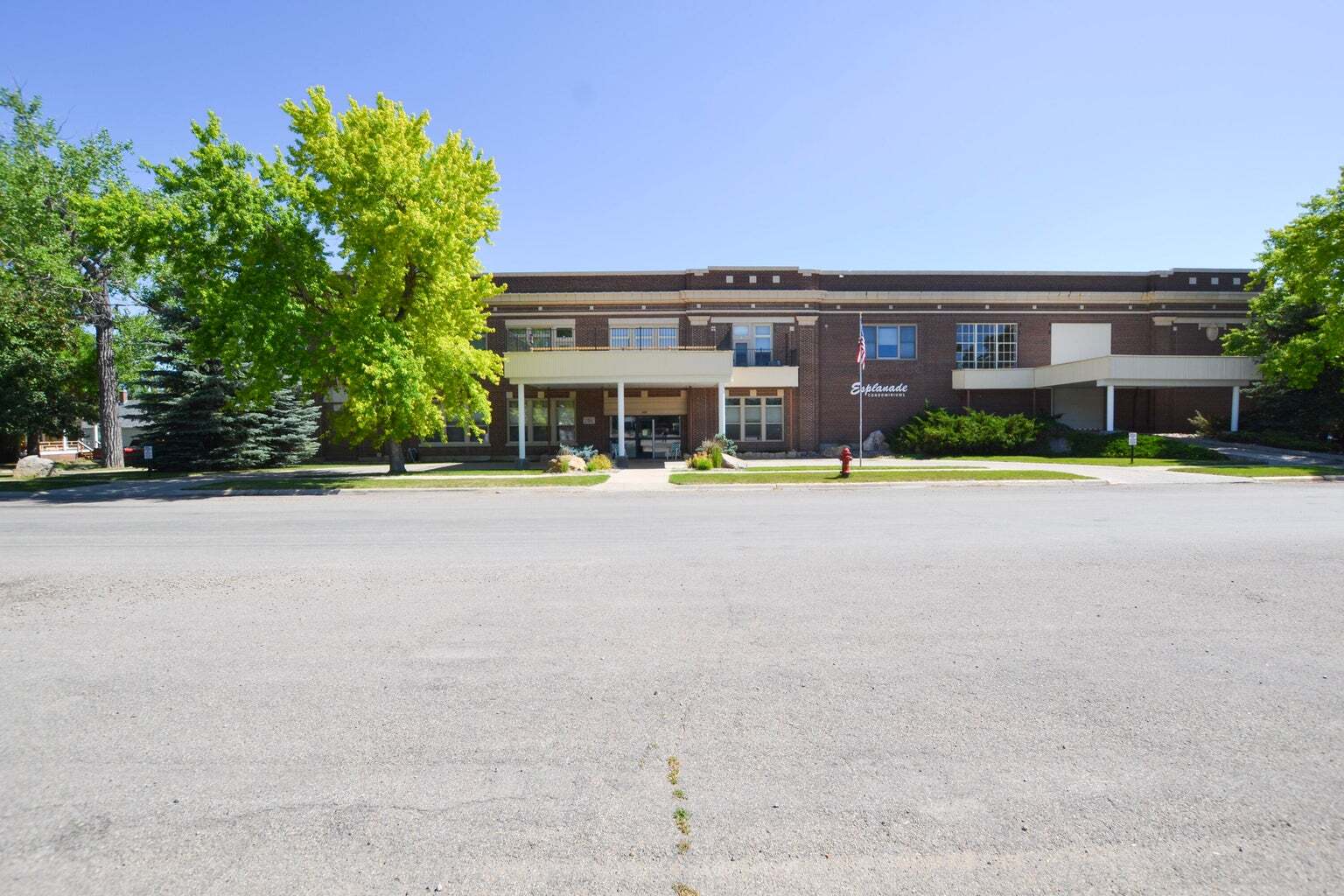 Building Photo - 401 7th Ave S