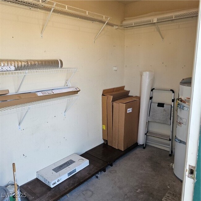 Building Photo - 1404 Oak Rock Dr