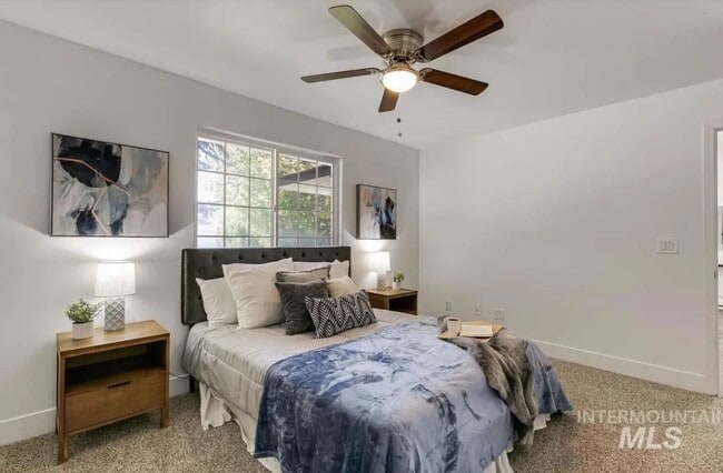 Building Photo - 230 War Eagle Dr