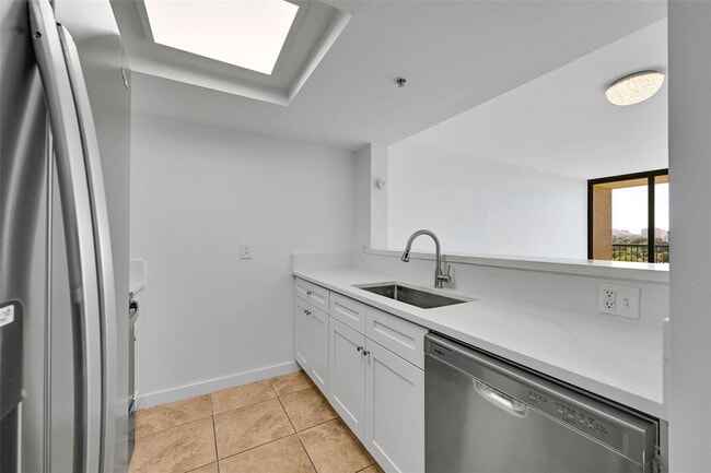 Building Photo - 1690 SW 27th Ave