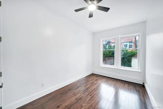 Building Photo - 251 E 46th St