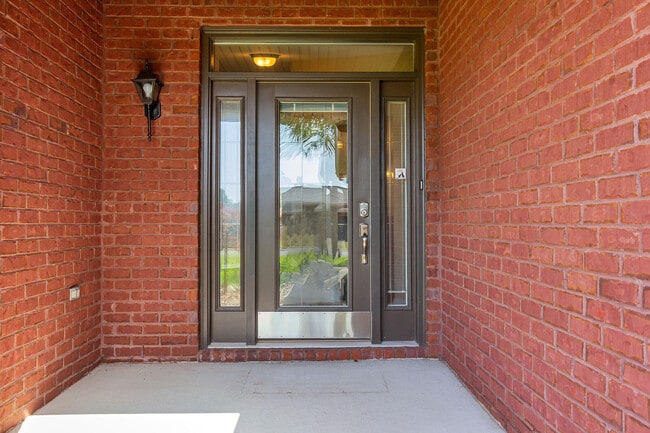 Building Photo - 1952 Bay Pine Cir