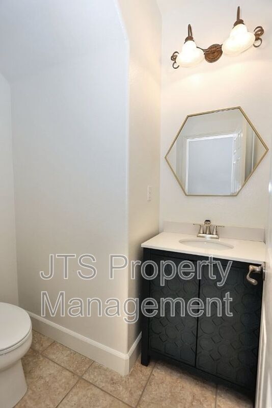 Building Photo - 5602 Jerry Litell Way