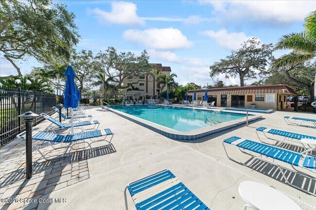 Building Photo - 1025 Rockledge Dr