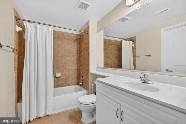 Building Photo - 555 Massachusetts Ave NW