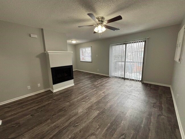 Building Photo - 2501 E 50th St