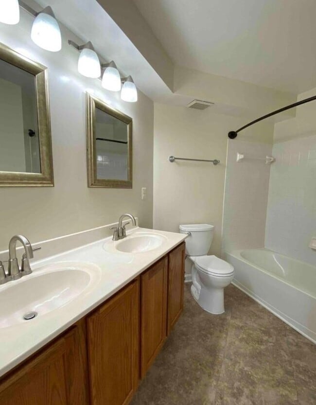 Building Photo - Normandy Place #306