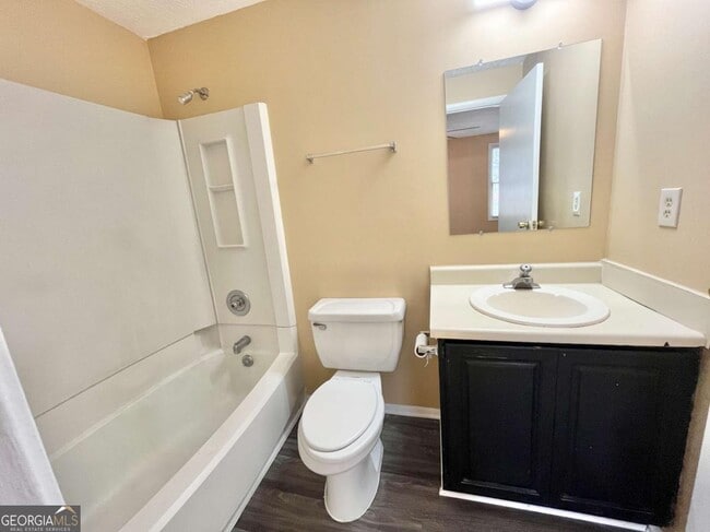Building Photo - 6418 Meadow Rue Dr