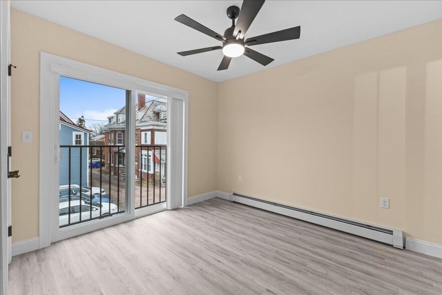 Building Photo - 86-88 North Winooski Ave