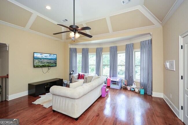 Building Photo - 2210 Spalding Dr