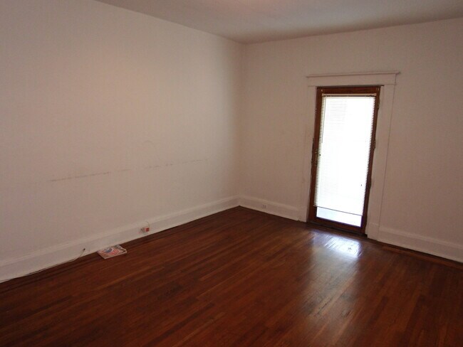 Building Photo - 2111 Park Ave