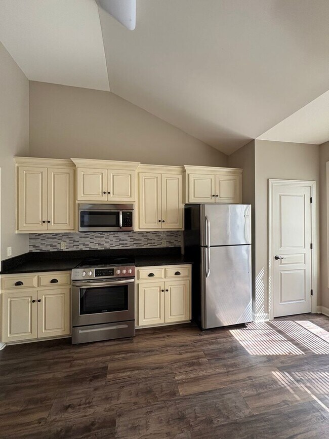Building Photo - 540 Orchard Cir