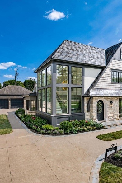 Building Photo - 2252 Club Rd